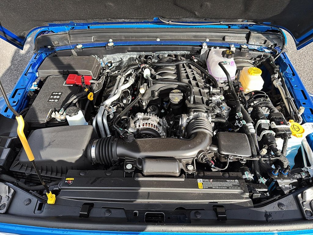 Jeep Wrangler 4-Door SAHARA 2026 à Sherbrooke, Québec - 8 - w1024h768px