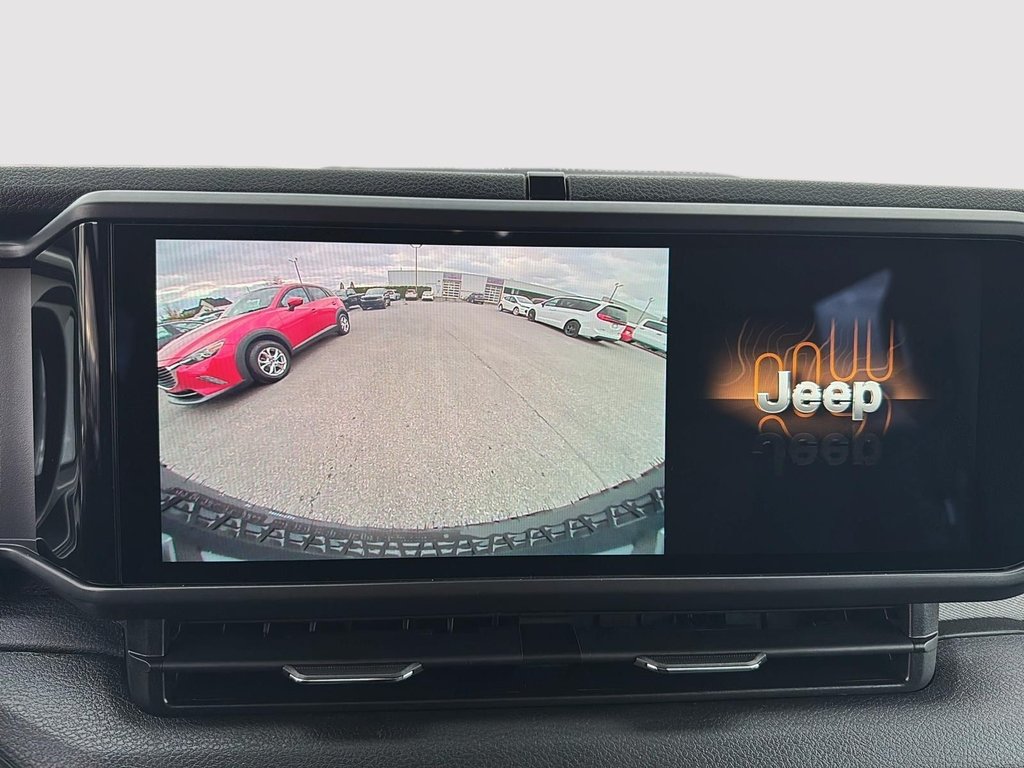 Jeep Wrangler 4-Door WILLYS 2026 à St-Jean-Sur-Richelieu, Québec - 15 - w1024h768px