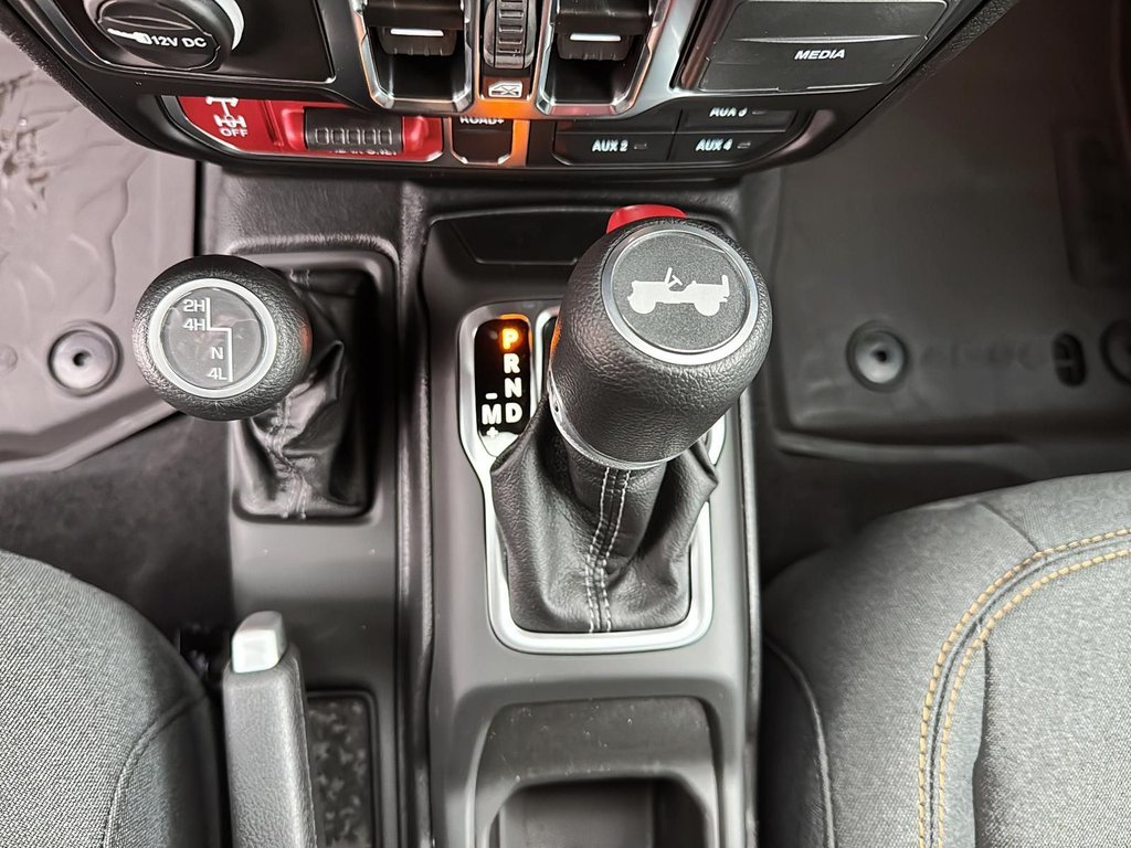 Jeep Wrangler 4-Door WILLYS 2026 à St-Jean-Sur-Richelieu, Québec - 16 - w1024h768px