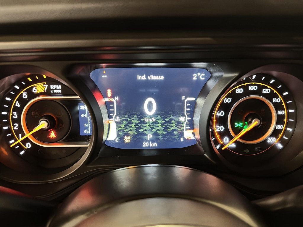 2026 Jeep Wrangler 4-Door SAHARA in St-Jean-Sur-Richelieu, Quebec - 13 - w1024h768px