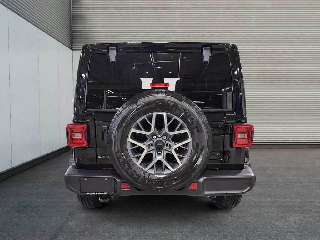 2026 Jeep Wrangler 4-Door SAHARA in St-Jean-Sur-Richelieu, Quebec - 3 - w1024h768px