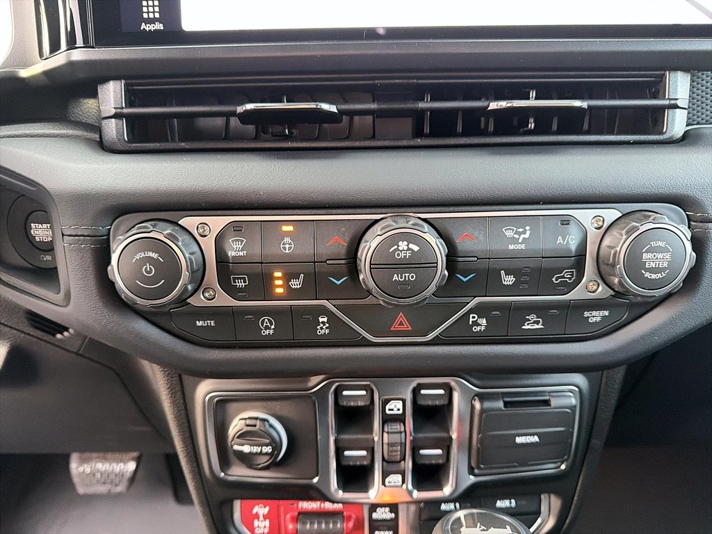 Jeep Wrangler 4-Door RUBICON 2026 à Sherbrooke, Québec - 14 - w1024h768px