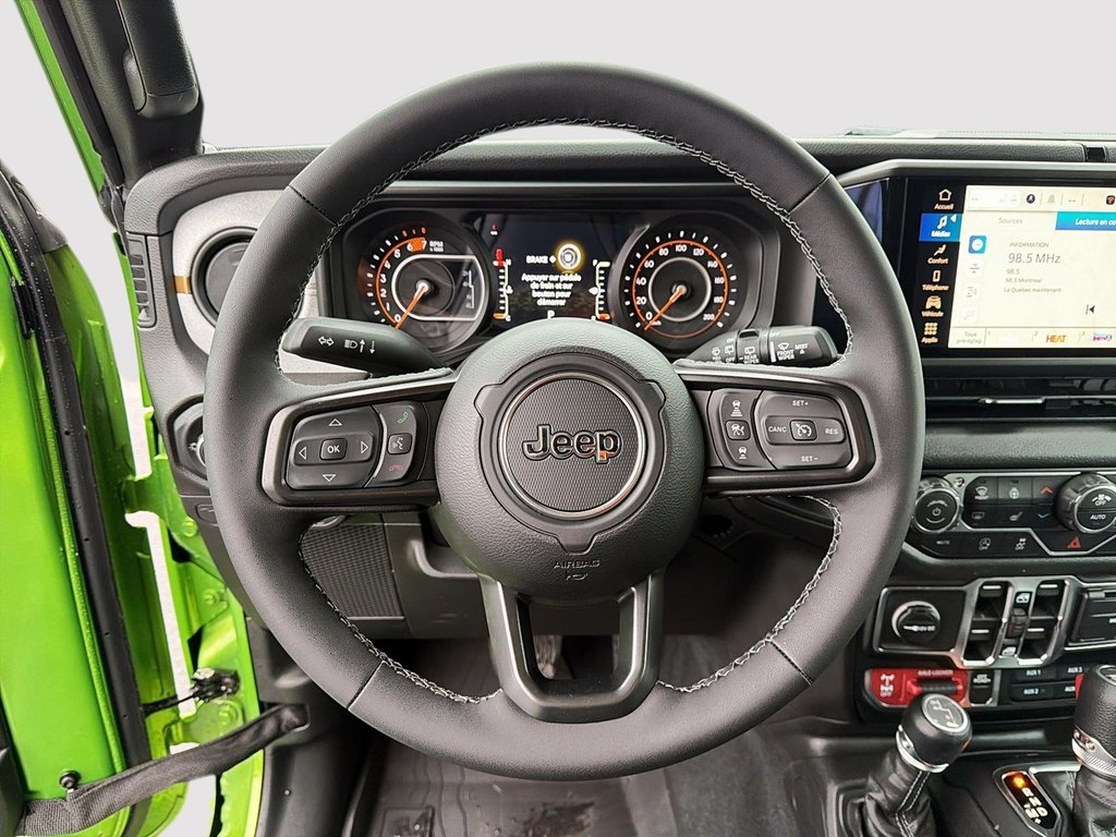 Jeep Wrangler 4-Door WILLYS 2026 à St-Jean-Sur-Richelieu, Québec - 12 - w1024h768px