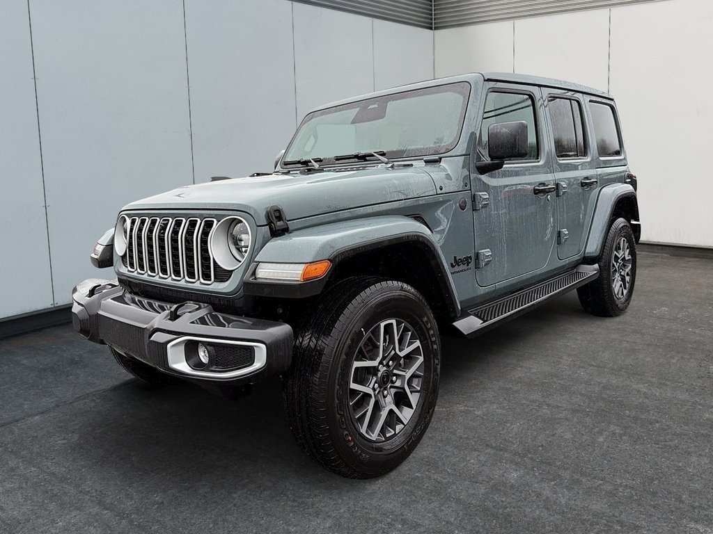 Jeep Wrangler 4-Door SAHARA 2026 à St-Jean-Sur-Richelieu, Québec - 1 - w1024h768px