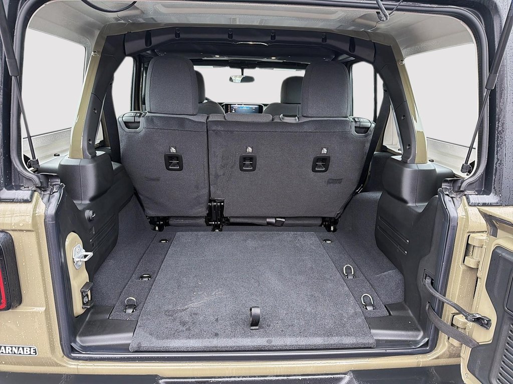 Jeep Wrangler 4-Door SPORT 2026 à St-Jean-Sur-Richelieu, Québec - 6 - w1024h768px