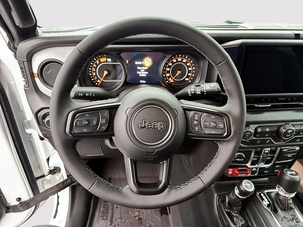 Jeep Wrangler 4-Door WILLYS 2026 à St-Jean-Sur-Richelieu, Québec - 12 - w1024h768px