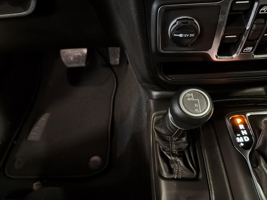 2026 Jeep Wrangler 4-Door SPORT S in St-Jean-Sur-Richelieu, Quebec - 15 - w1024h768px