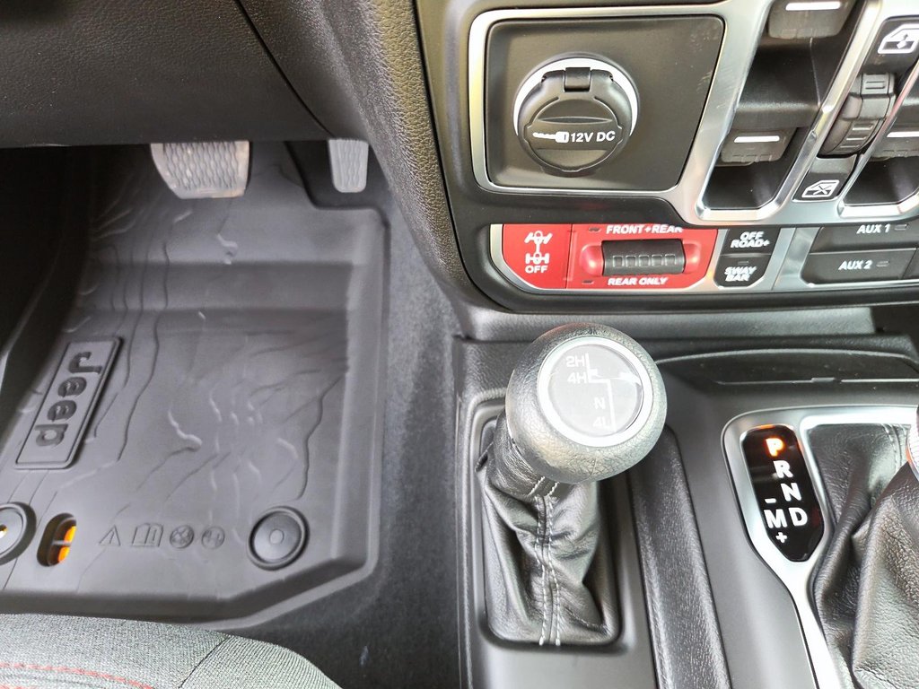 2026 Jeep Wrangler 4-Door RUBICON in St-Jean-Sur-Richelieu, Quebec - 15 - w1024h768px