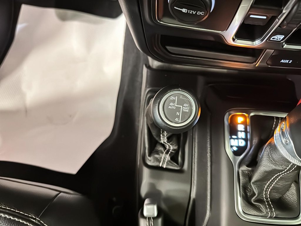 Jeep Wrangler 4xe Unlimited Sahara Sky-One Touch 2021 à St-Jean-Sur-Richelieu, Québec - 16 - w1024h768px