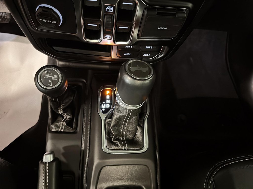 Jeep Wrangler 4xe Unlimited Sahara Sky-One Touch 2021 à St-Jean-Sur-Richelieu, Québec - 15 - w1024h768px