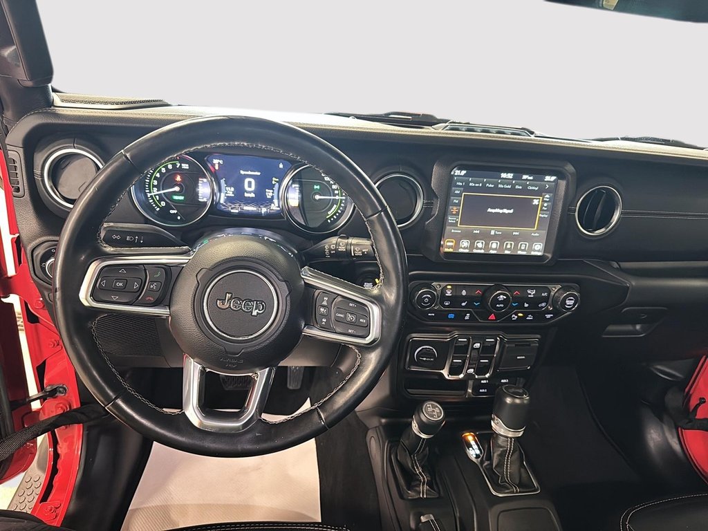 Jeep Wrangler 4xe Unlimited Sahara Sky-One Touch 2021 à St-Jean-Sur-Richelieu, Québec - 10 - w1024h768px