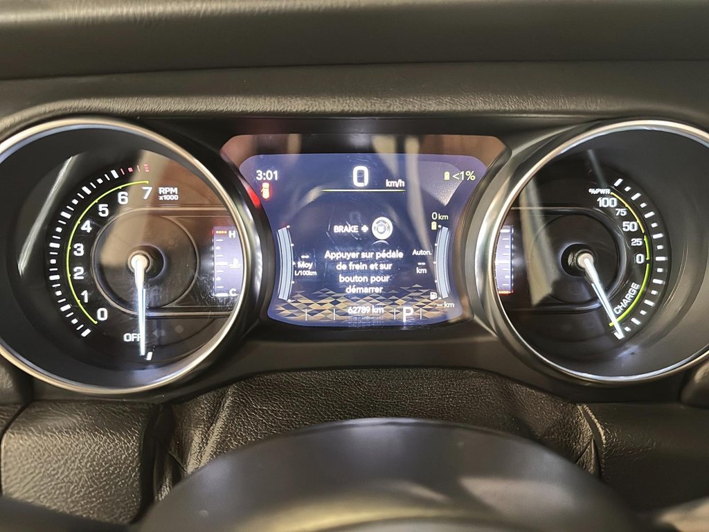 2021 Jeep Wrangler 4xe Unlimited Rubicon in St-Jean-Sur-Richelieu, Quebec - 13 - w1024h768px