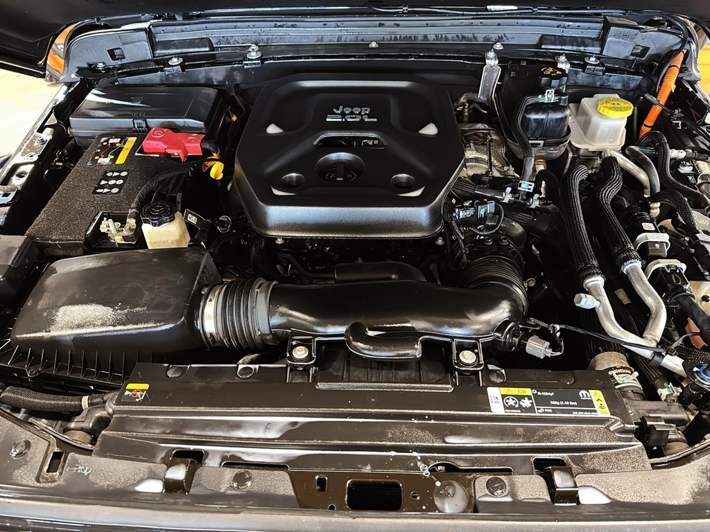 2021 Jeep Wrangler 4xe Unlimited Rubicon in St-Jean-Sur-Richelieu, Quebec - 8 - w1024h768px