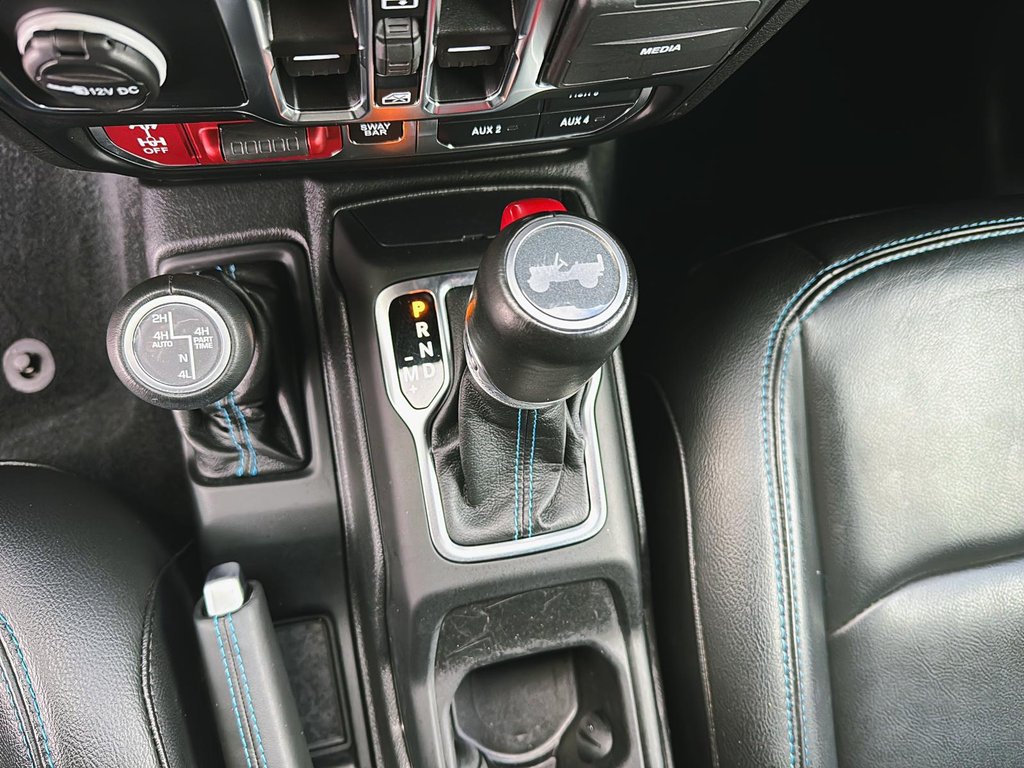 2022 Jeep Wrangler 4xe Unlimited Rubicon 4XE SKY ONE-TOUCH in St-Jean-Sur-Richelieu, Quebec - 15 - w1024h768px