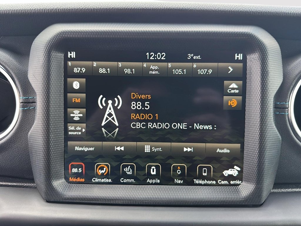 2022 Jeep Wrangler 4xe Unlimited Rubicon 4XE SKY ONE-TOUCH in St-Jean-Sur-Richelieu, Quebec - 19 - w1024h768px