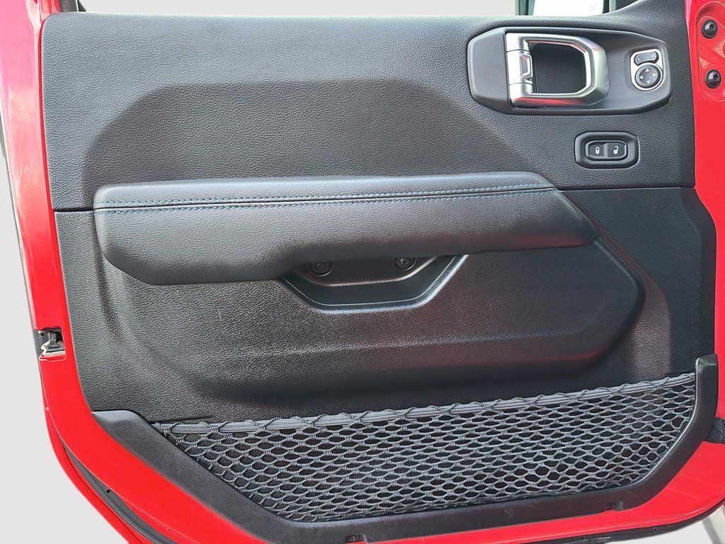 2022 Jeep Wrangler 4xe Unlimited Rubicon 4XE SKY ONE-TOUCH in St-Jean-Sur-Richelieu, Quebec - 11 - w1024h768px