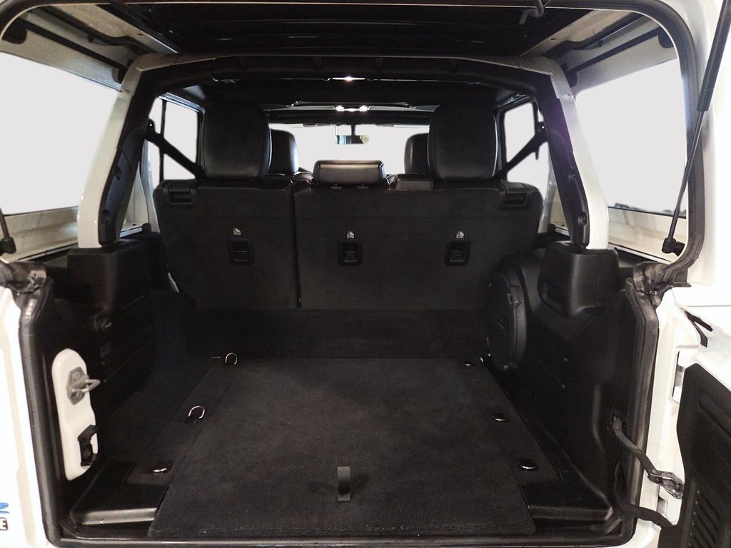 Jeep Wrangler 4xe UNLIMITED SAHARA | TOIT SKY ONE TOUCH 2022 à St-Jean-Sur-Richelieu, Québec - 6 - w1024h768px
