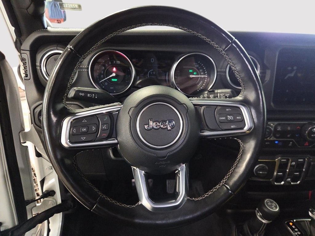 Jeep Wrangler 4xe UNLIMITED SAHARA | TOIT SKY ONE TOUCH 2022 à St-Jean-Sur-Richelieu, Québec - 12 - w1024h768px