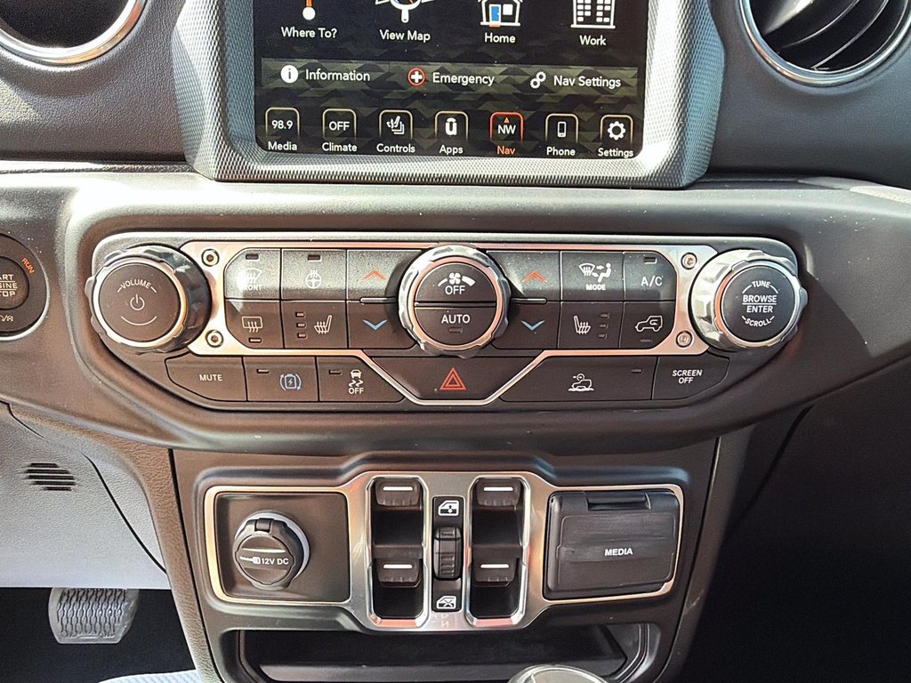 2022 Jeep Wrangler 4xe UNLIMITED SAHARA | TOIT SKY ONE TOUCH in Sherbrooke, Quebec - 15 - w1024h768px