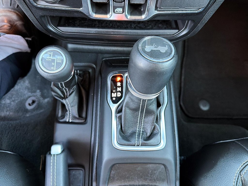 2022 Jeep Wrangler 4xe UNLIMITED SAHARA in St-Jean-Sur-Richelieu, Quebec - 15 - w1024h768px