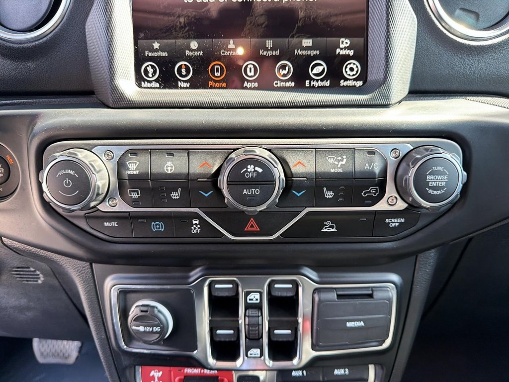 2022 Jeep Wrangler 4xe Unlimited Rubicon in St-Jean-Sur-Richelieu, Quebec - 14 - w1024h768px