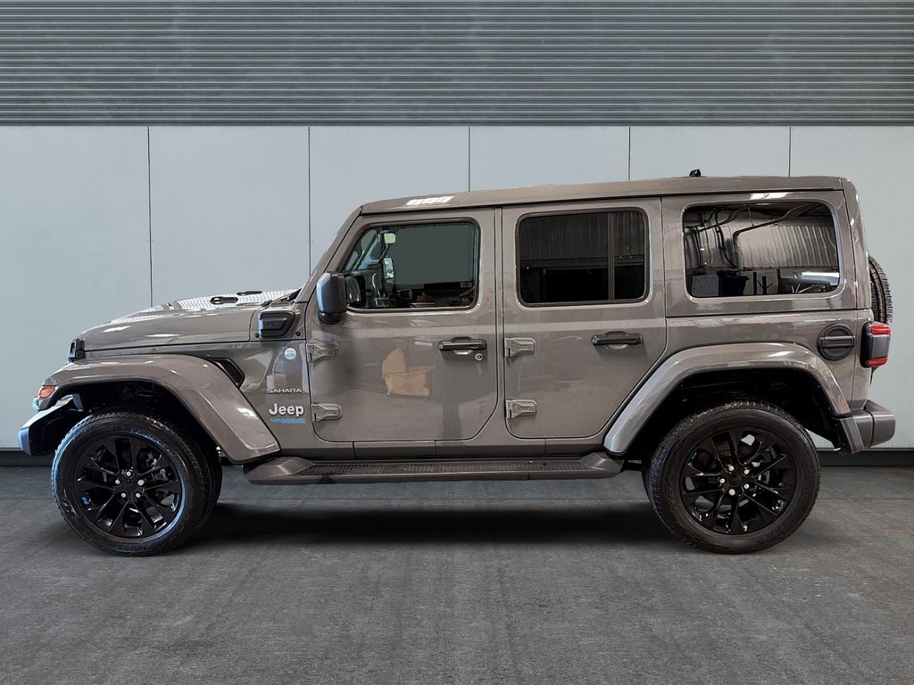 2022 Jeep Wrangler 4xe UNLIMITED SAHARA | TOIT SKY ONE TOUCH in Saint-Hyacinthe, Quebec - 5 - w1024h768px
