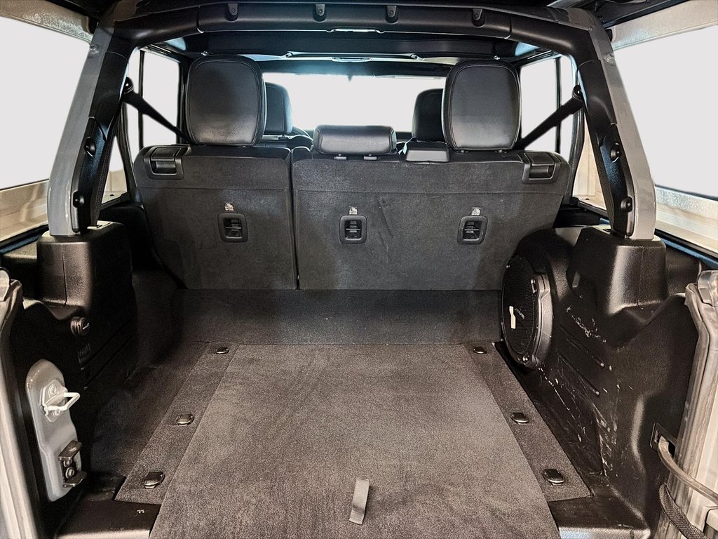 2022 Jeep Wrangler 4xe UNLIMITED SAHARA | TOIT SKY ONE TOUCH in Saint-Hyacinthe, Quebec - 6 - w1024h768px