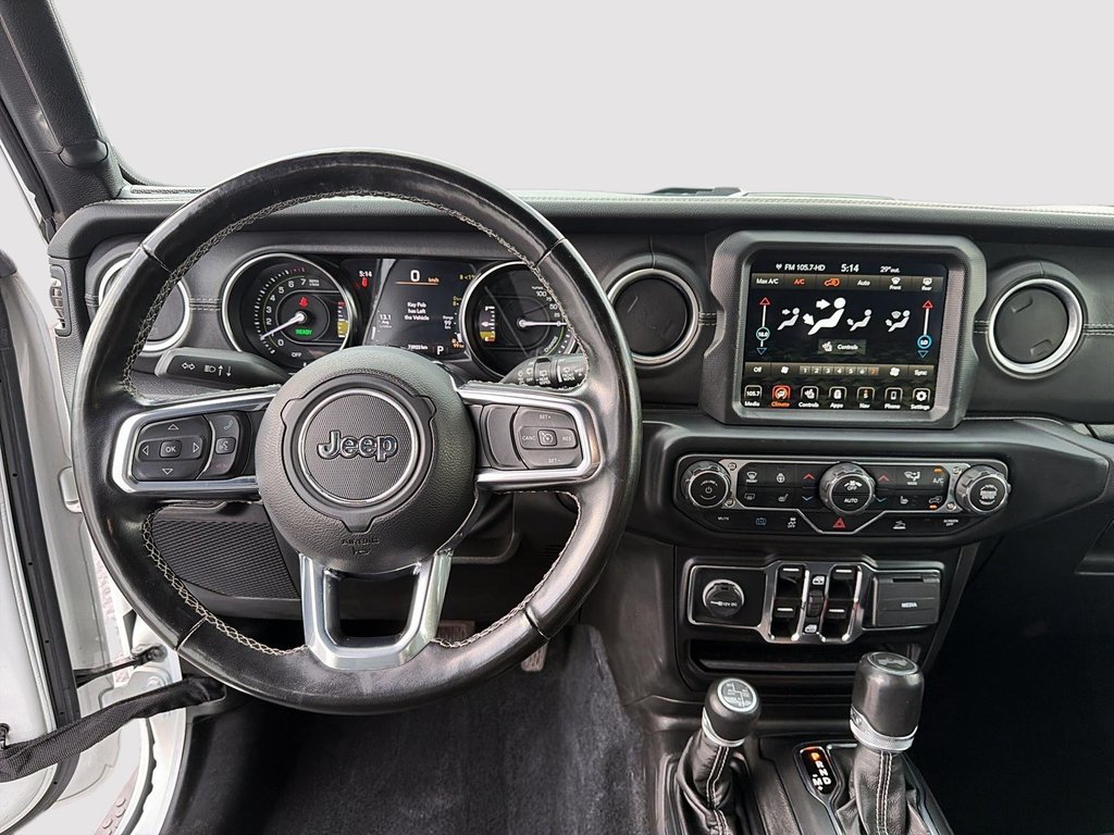 2022 Jeep Wrangler 4xe UNLIMITED SAHARA | TOIT SKY ONE TOUCH in St-Jean-Sur-Richelieu, Quebec - 10 - w1024h768px