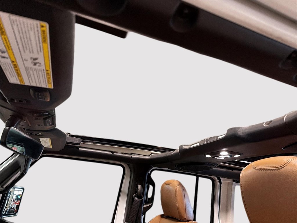 2022 Jeep Wrangler 4xe Unlimited Rubicon 4XE SKY ONE-TOUCH in St-Jean-Sur-Richelieu, Quebec - 17 - w1024h768px