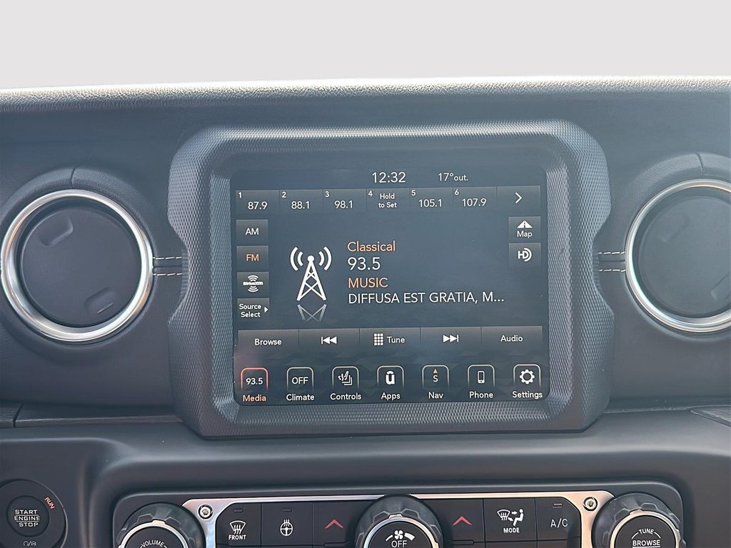 2022 Jeep Wrangler 4XE SAHARA 4XE | CUIR BRUN in St-Jean-Sur-Richelieu, Quebec - 18 - w1024h768px