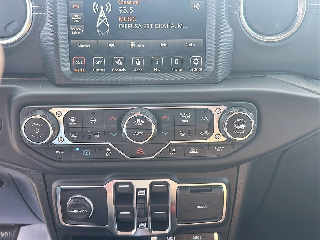 2022 Jeep Wrangler 4XE SAHARA 4XE | CUIR BRUN in St-Jean-Sur-Richelieu, Quebec - 14 - w1024h768px