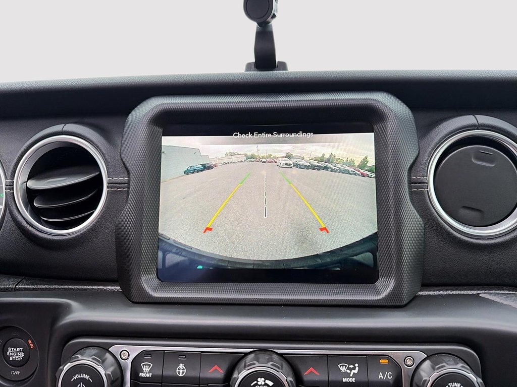 2022 Jeep Wrangler 4xe Unlimited Sahara in St-Jean-Sur-Richelieu, Quebec - 18 - w1024h768px