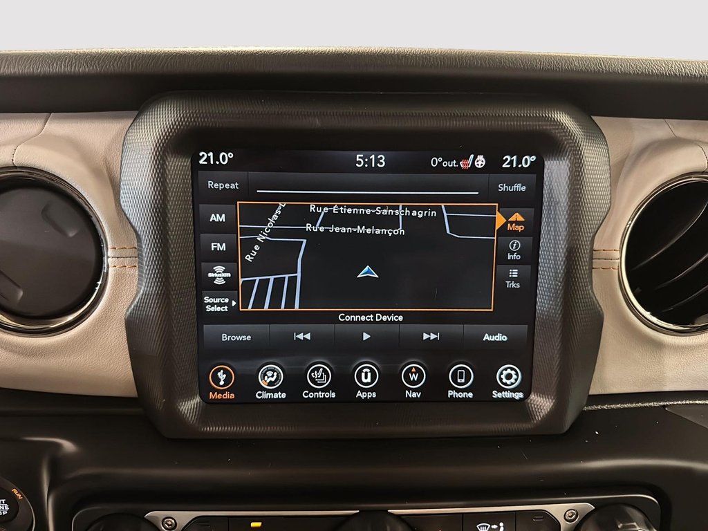 2023 Jeep Wrangler 4xe High Altitude 4XE Branchable SKYVIEW in St-Jean-Sur-Richelieu, Quebec - 19 - w1024h768px