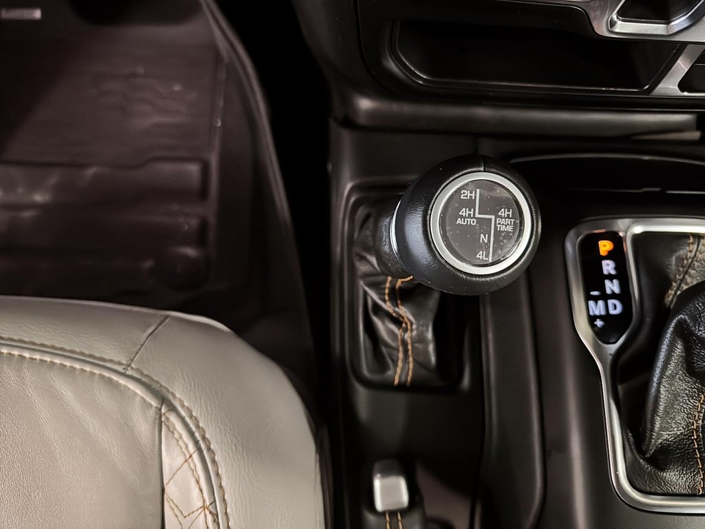 2023 Jeep Wrangler 4xe High Altitude 4XE Branchable SKYVIEW in St-Jean-Sur-Richelieu, Quebec - 16 - w1024h768px