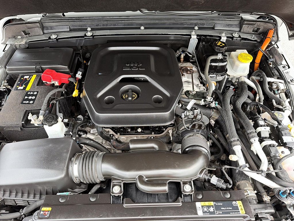 2023 Jeep Wrangler 4xe High Altitude 4XE Branchable SKYVIEW in St-Jean-Sur-Richelieu, Quebec - 8 - w1024h768px