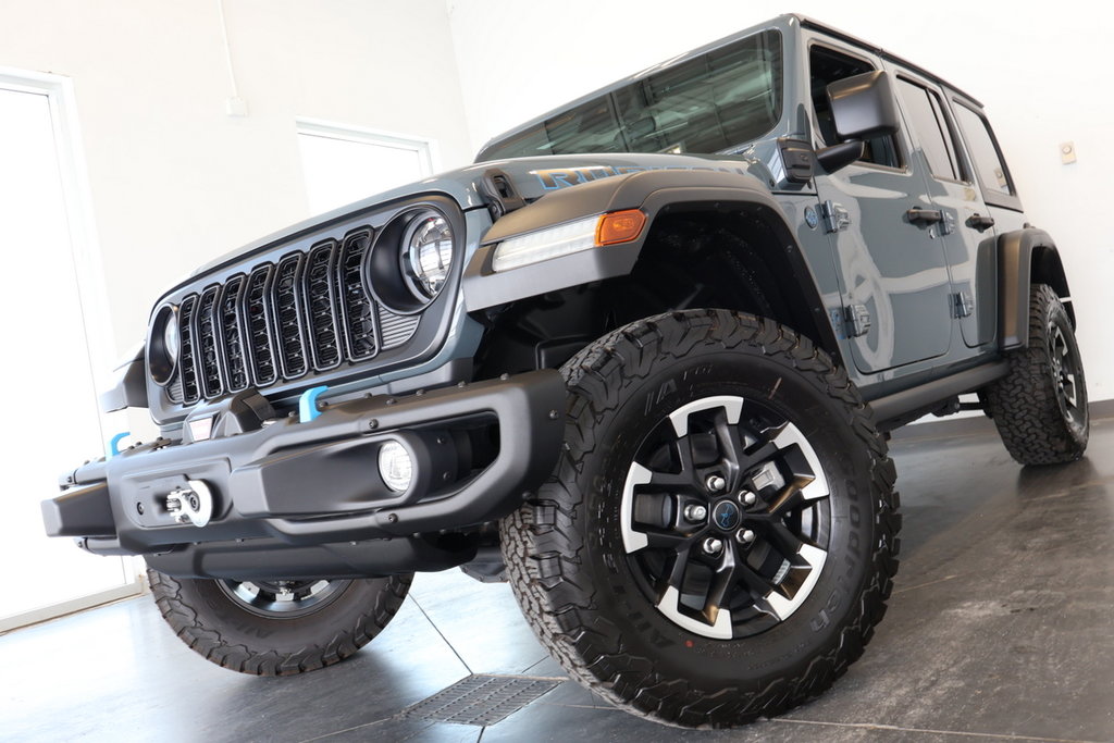 Wrangler 4xe RUBICON 2024 à Sherbrooke, Québec - 2 - w1024h768px