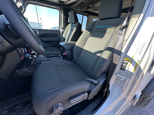 Jeep Wrangler 4xe RUBICON 2024 à Sherbrooke, Québec - 8 - w1024h768px