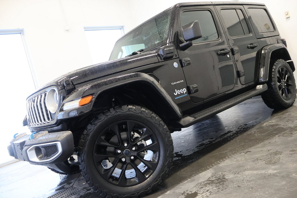 2024  Wrangler 4xe SAHARA in Sherbrooke, Quebec - 2 - w1024h768px