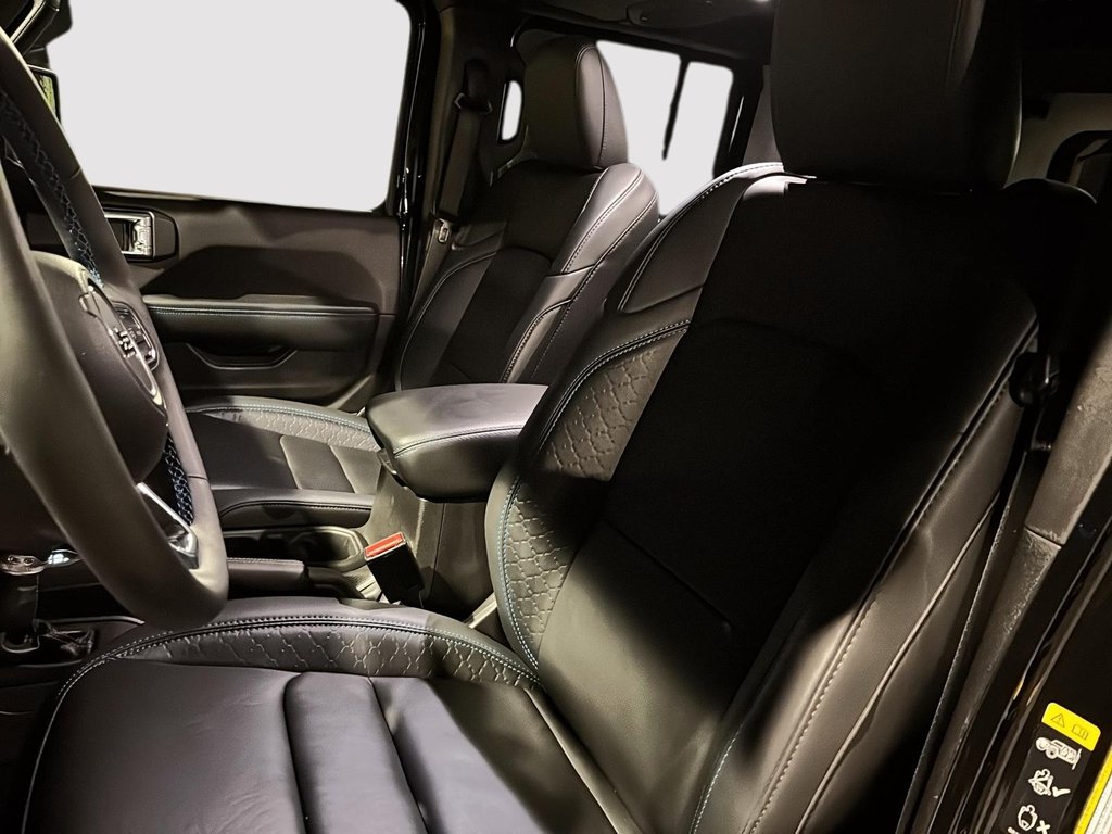 2024 Jeep Wrangler 4xe HIGH ALTITUDE 4XE // SKY ONE-TOUCH // CUIR in St-Jean-Sur-Richelieu, Quebec - 9 - w1024h768px