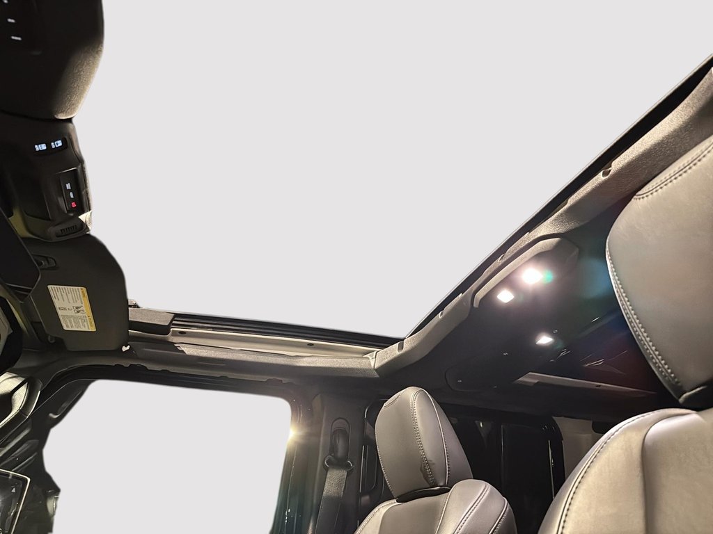 2024 Jeep Wrangler 4xe HIGH ALTITUDE 4XE // SKY ONE-TOUCH // CUIR in St-Jean-Sur-Richelieu, Quebec - 16 - w1024h768px