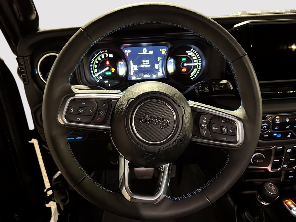 2024 Jeep Wrangler 4xe HIGH ALTITUDE 4XE // SKY ONE-TOUCH // CUIR in St-Jean-Sur-Richelieu, Quebec - 12 - w1024h768px