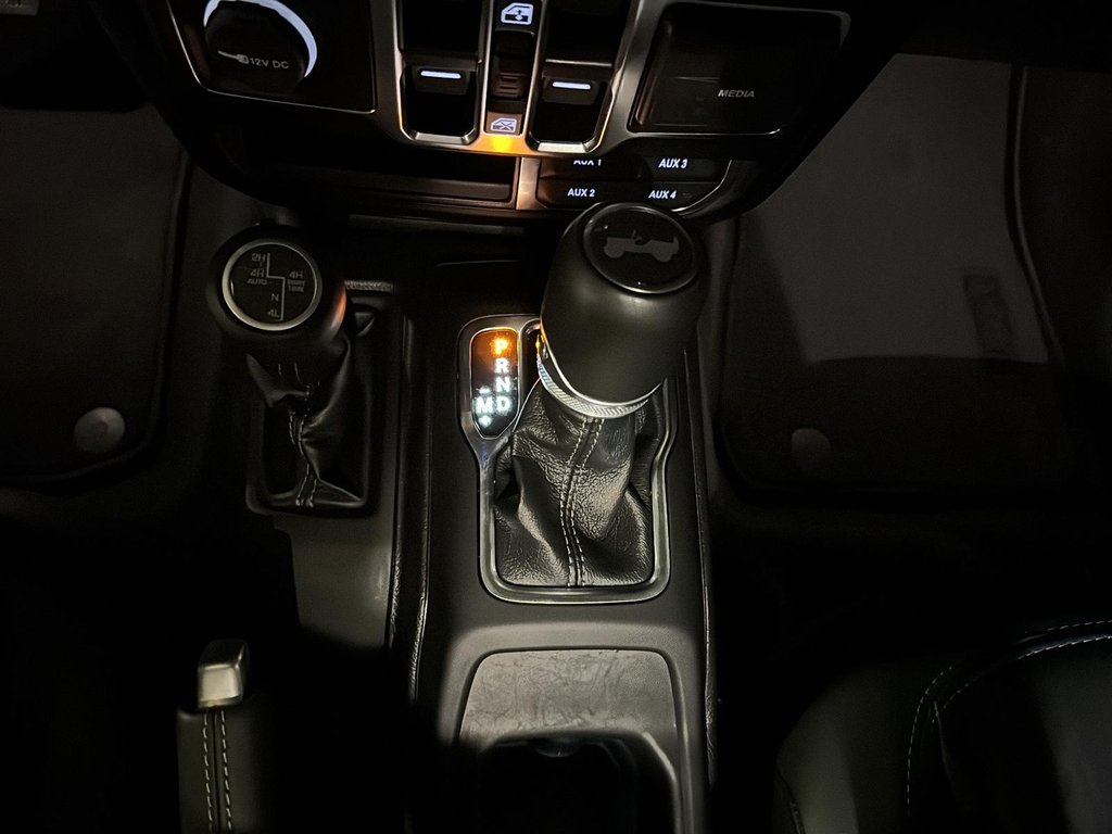2024 Jeep Wrangler 4xe HIGH ALTITUDE 4XE // SKY ONE-TOUCH // CUIR in St-Jean-Sur-Richelieu, Quebec - 14 - w1024h768px