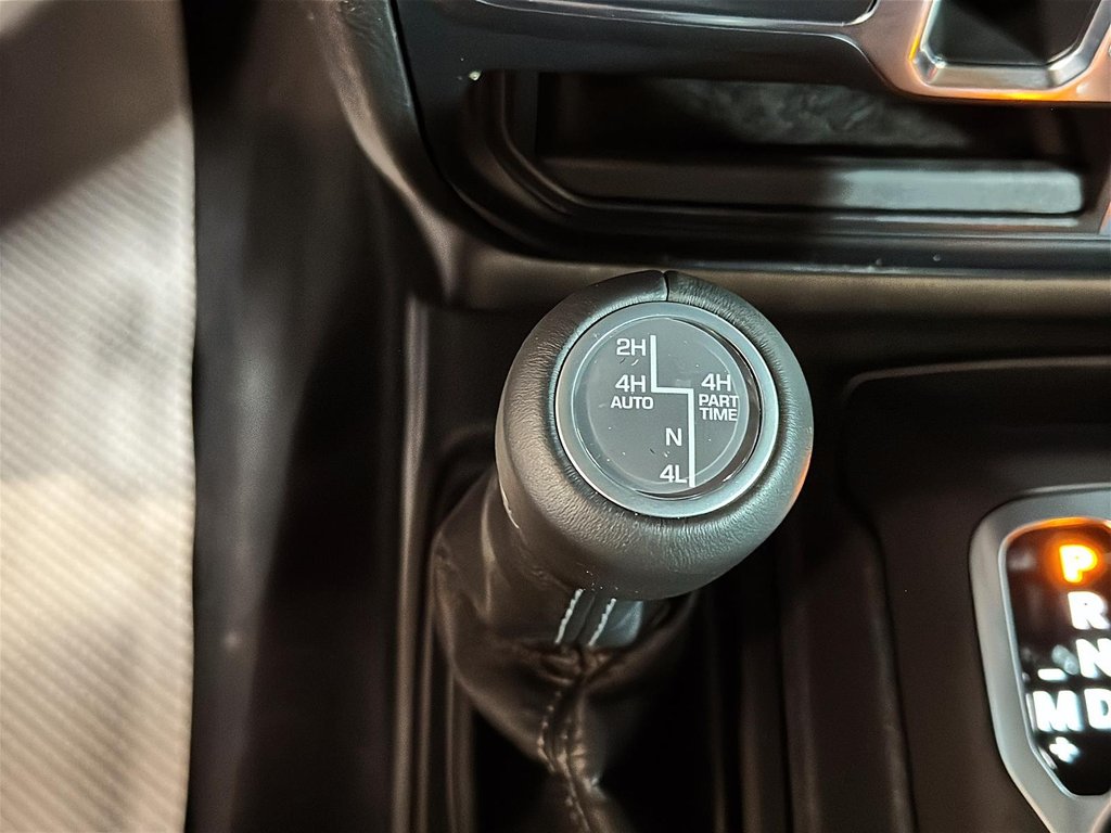 2024 Jeep Wrangler 4xe HIGH ALTITUDE 4XE // SKY ONE-TOUCH // CUIR in St-Jean-Sur-Richelieu, Quebec - 17 - w1024h768px