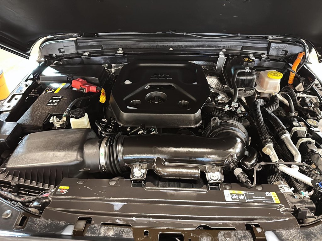 2024 Jeep Wrangler 4xe HIGH ALTITUDE 4XE // SKY ONE-TOUCH // CUIR in St-Jean-Sur-Richelieu, Quebec - 8 - w1024h768px