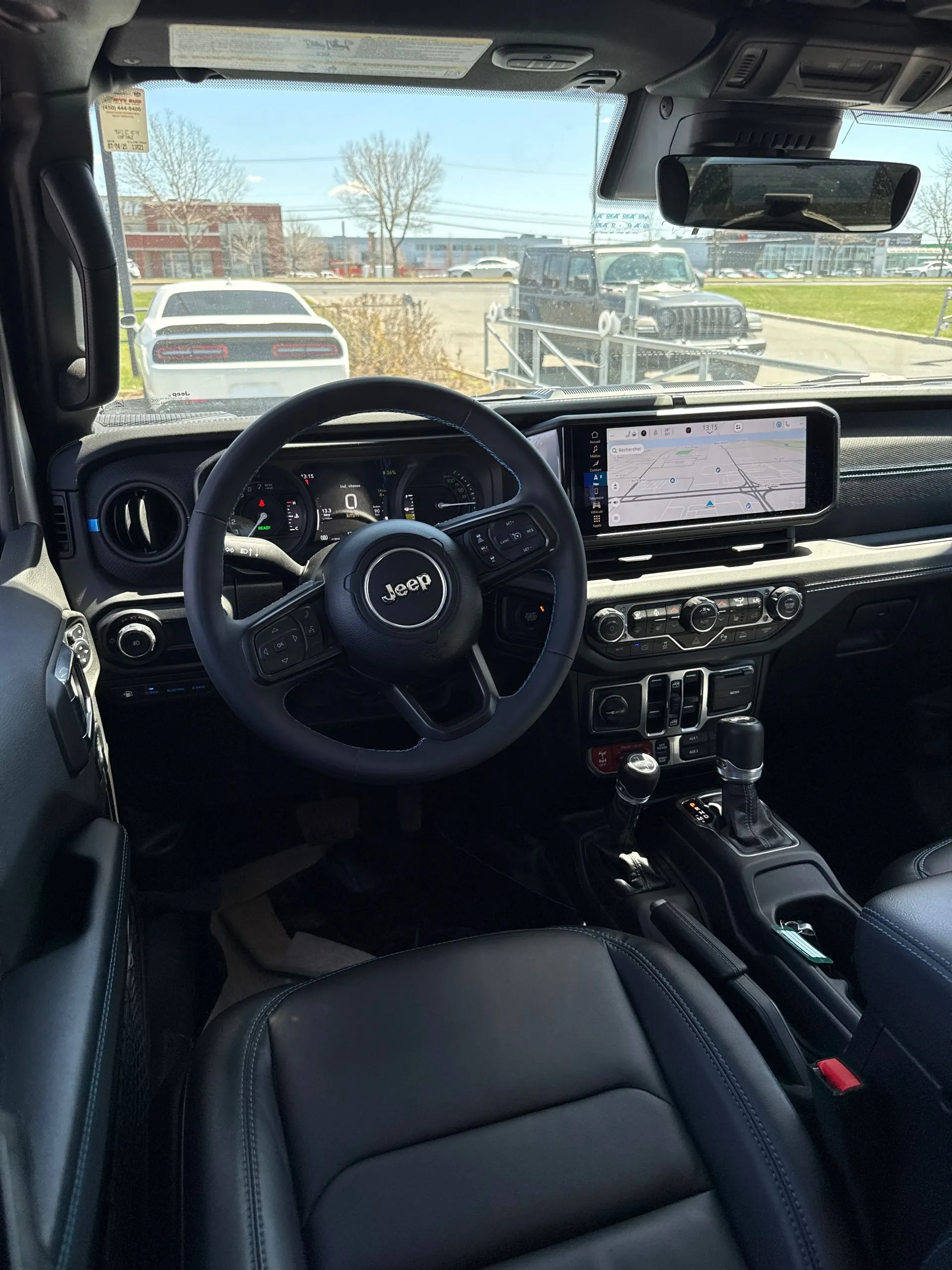 Jeep Wrangler 4xe RUBICON X 4XE CUIR - PARE-CHOC EN ACIER+++ 2024 à St-Jean-Sur-Richelieu, Québec - 5 - w1024h768px
