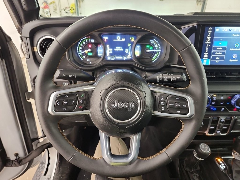 2024 Jeep Wrangler 4xe SAHARA 4XE // NAVIGATION // CUIR in St-Jean-Sur-Richelieu, Quebec - 2 - w1024h768px