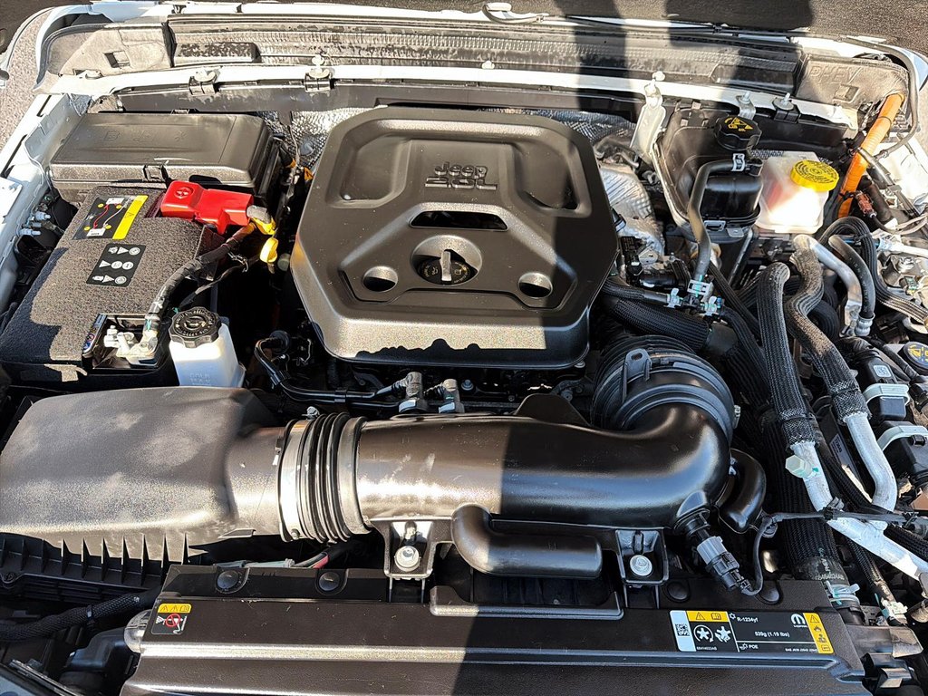 2024 Jeep Wrangler 4xe HIGH ALTITUDE 4XE // SKY ONE-TOUCH // CUIR in St-Jean-Sur-Richelieu, Quebec - 8 - w1024h768px
