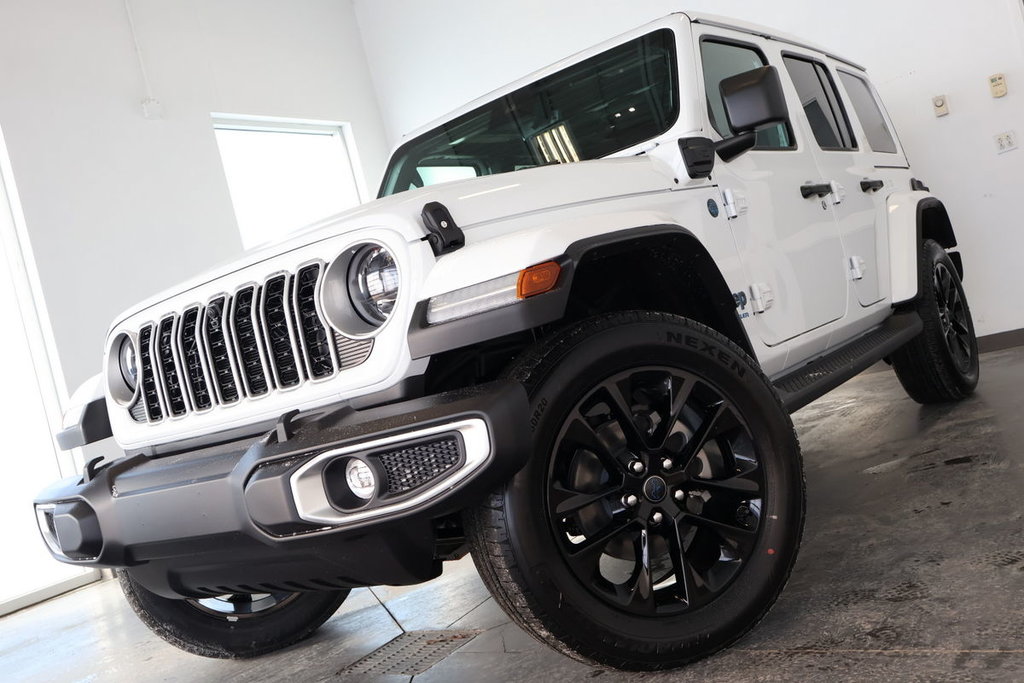 Jeep Wrangler 4xe SAHARA 2025 à St-Jean-Sur-Richelieu, Québec - 2 - w1024h768px