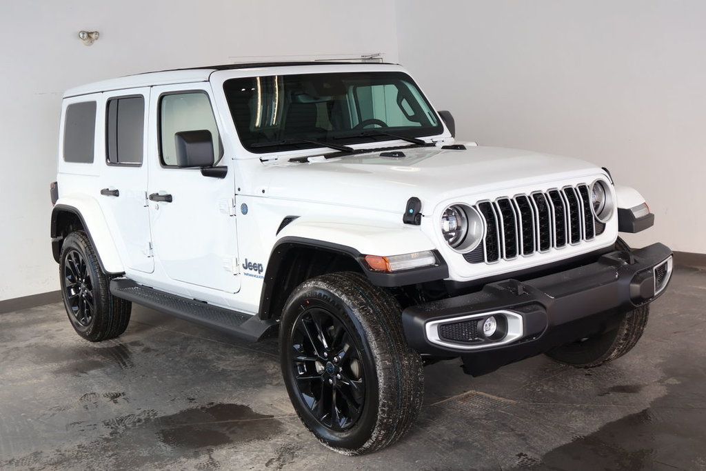 Jeep Wrangler 4xe SAHARA 2025 à St-Jean-Sur-Richelieu, Québec - 4 - w1024h768px