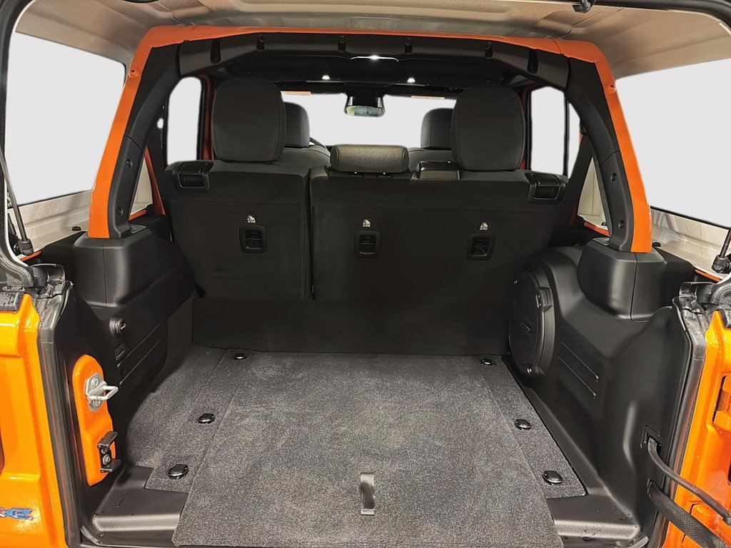 2025 Jeep Wrangler 4XE WILLYS in Sherbrooke, Quebec - 6 - w1024h768px